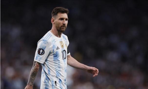 “不老女神”潘迎紫现身金钟奖,透露闭